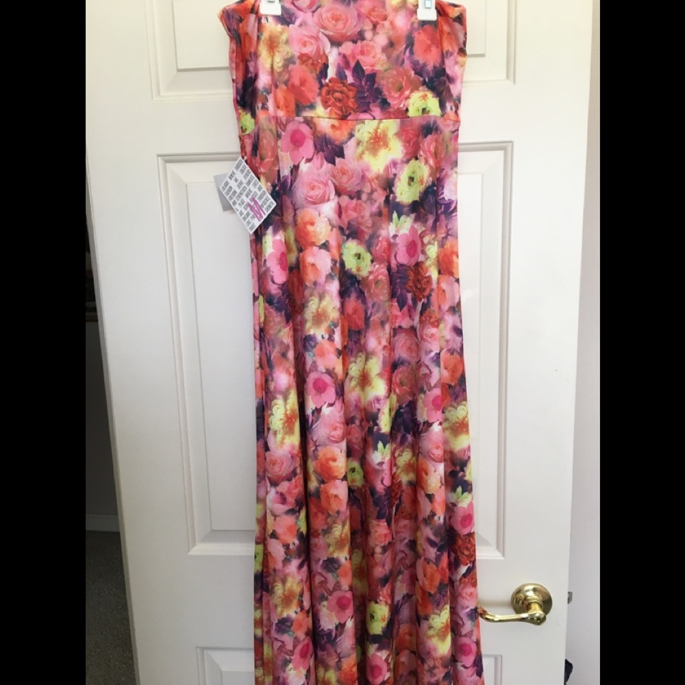 Beautiful flowery maxi